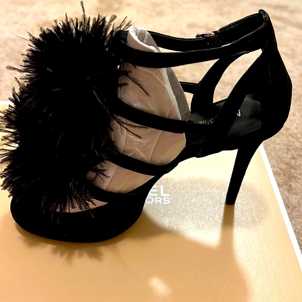 New MK POM POM Suede heels